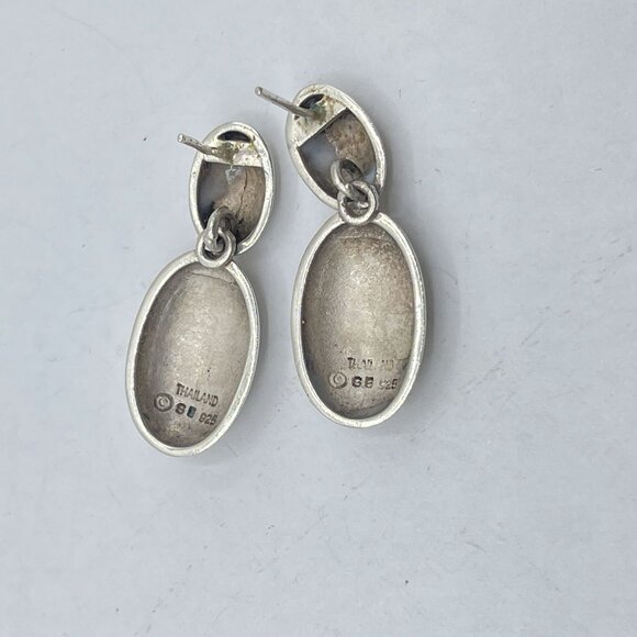 Elegant Silver Earrings - Picture 3 of 8